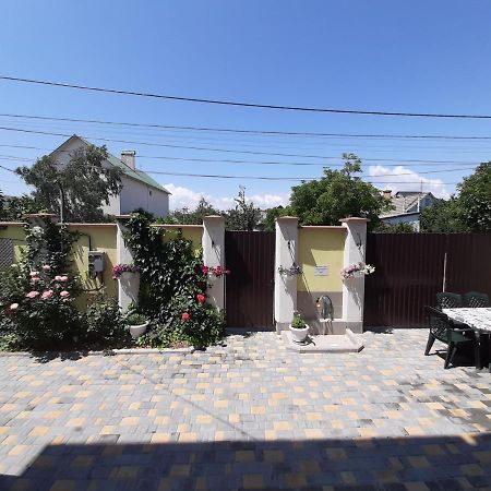 Апарт отель Гостевой дом Черноморск Экстерьер фото